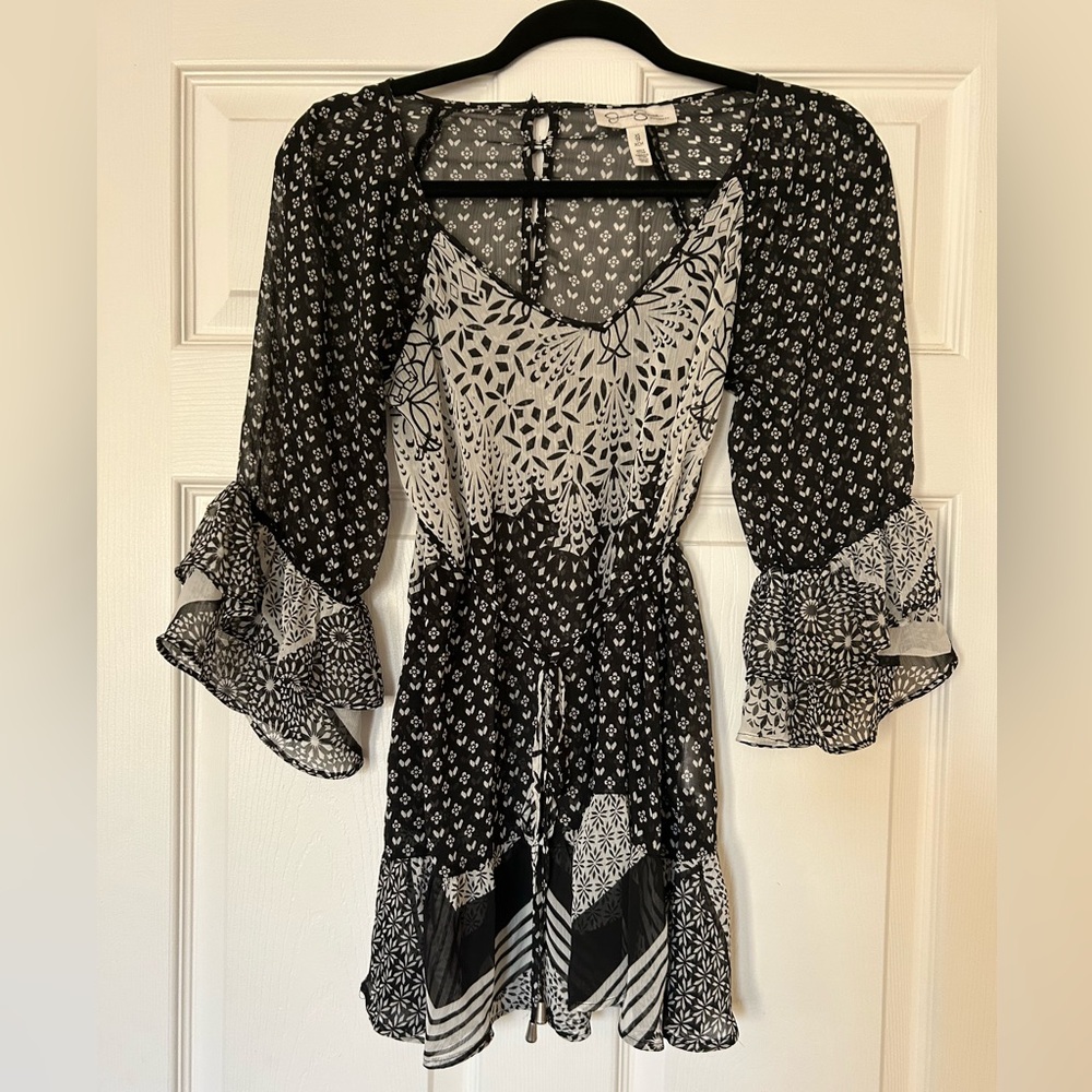 Jessica Simpson XS Maternity Sheer Black and White Top